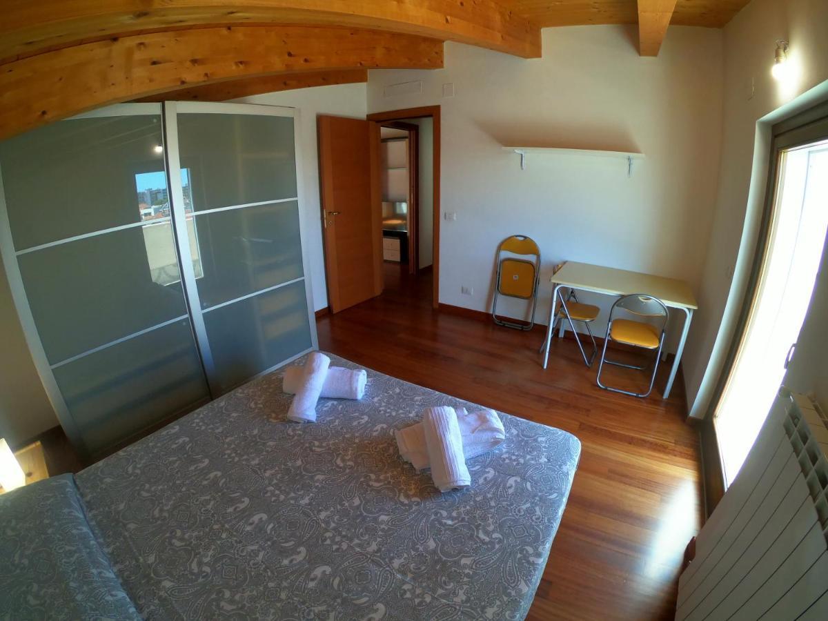 Apartamento ATTICO con TERRAZZO, VIA DEL BORGO Montesilvano Marina Exterior foto